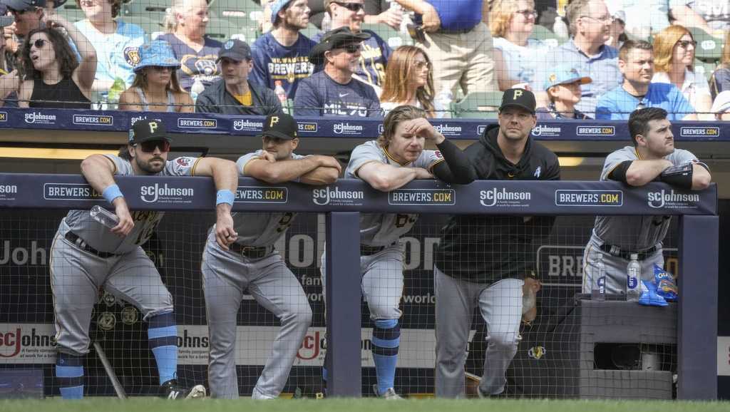 Milwaukee Brewers surprise fans before Pittsburgh Pirates game