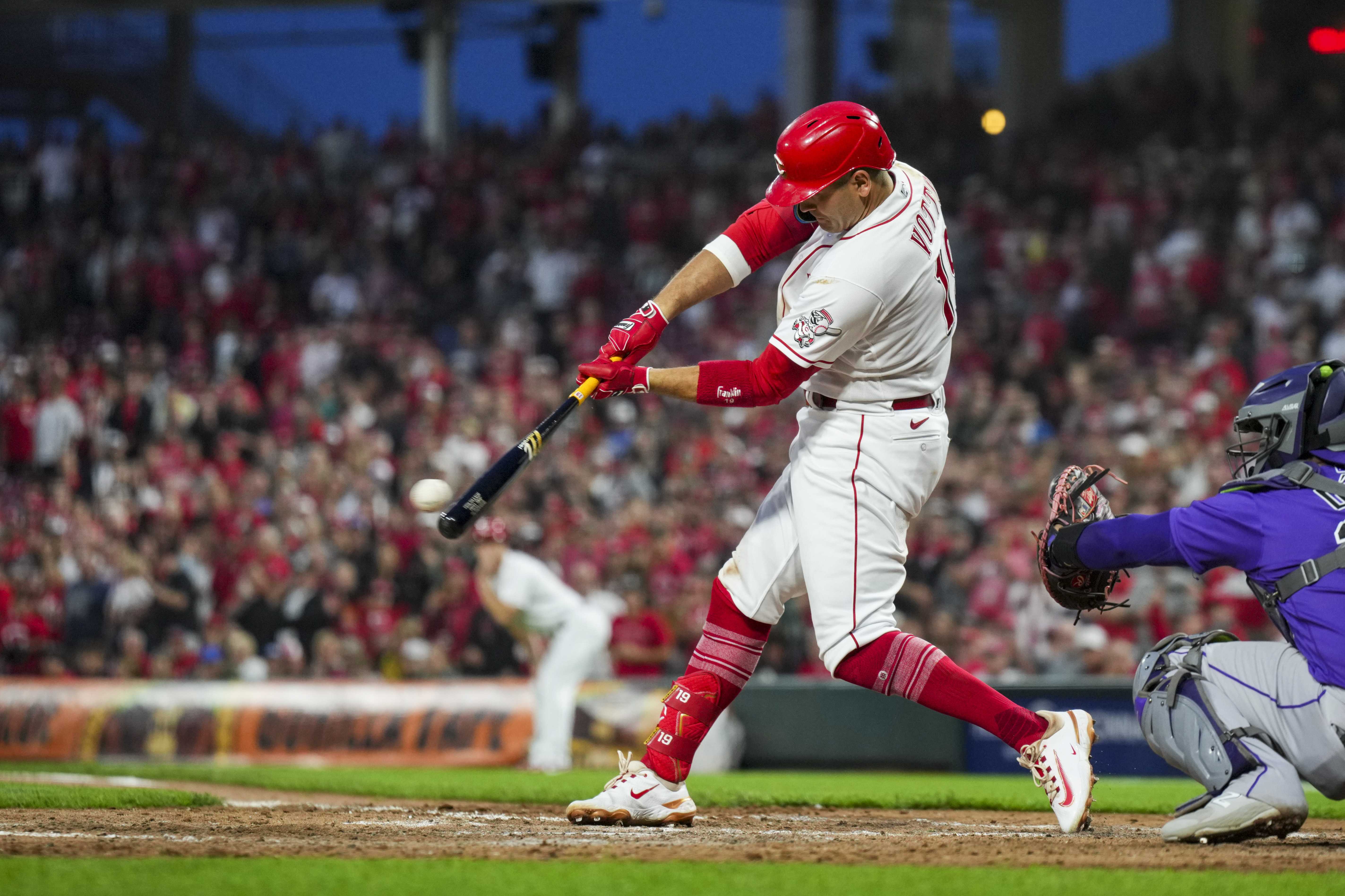 Votto Homers In Return, Reds Beat Rockies 5-4 For 9th Straight Win