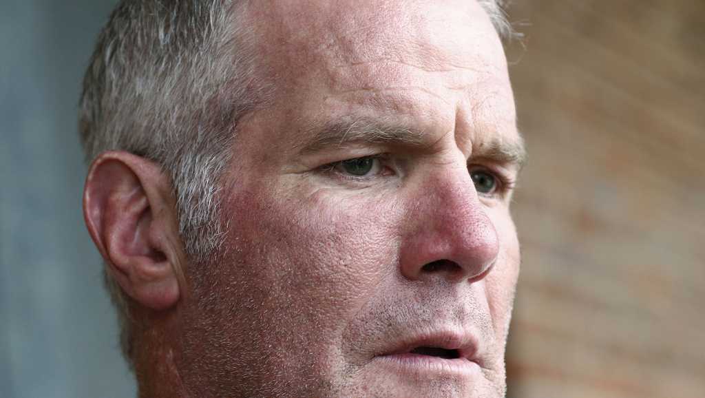 Brett Favre claims he won't invoke Fifth Amendment in civil case