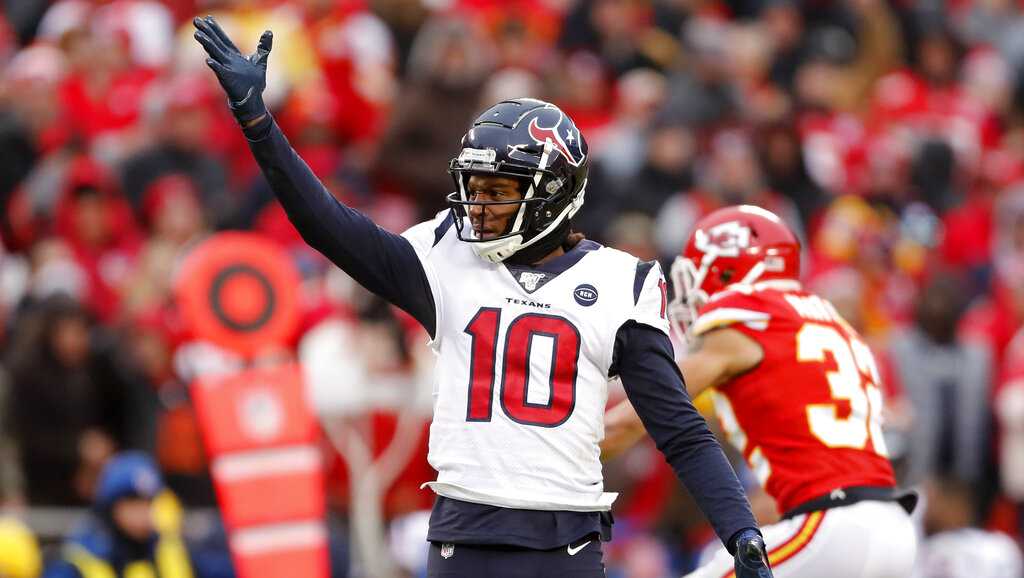 KC Chiefs, Andy Reid 'Kept In Contact' with WR DeAndre Hopkins Before  Signing with Titans - Sports Illustrated Kansas City Chiefs News, Analysis  and More