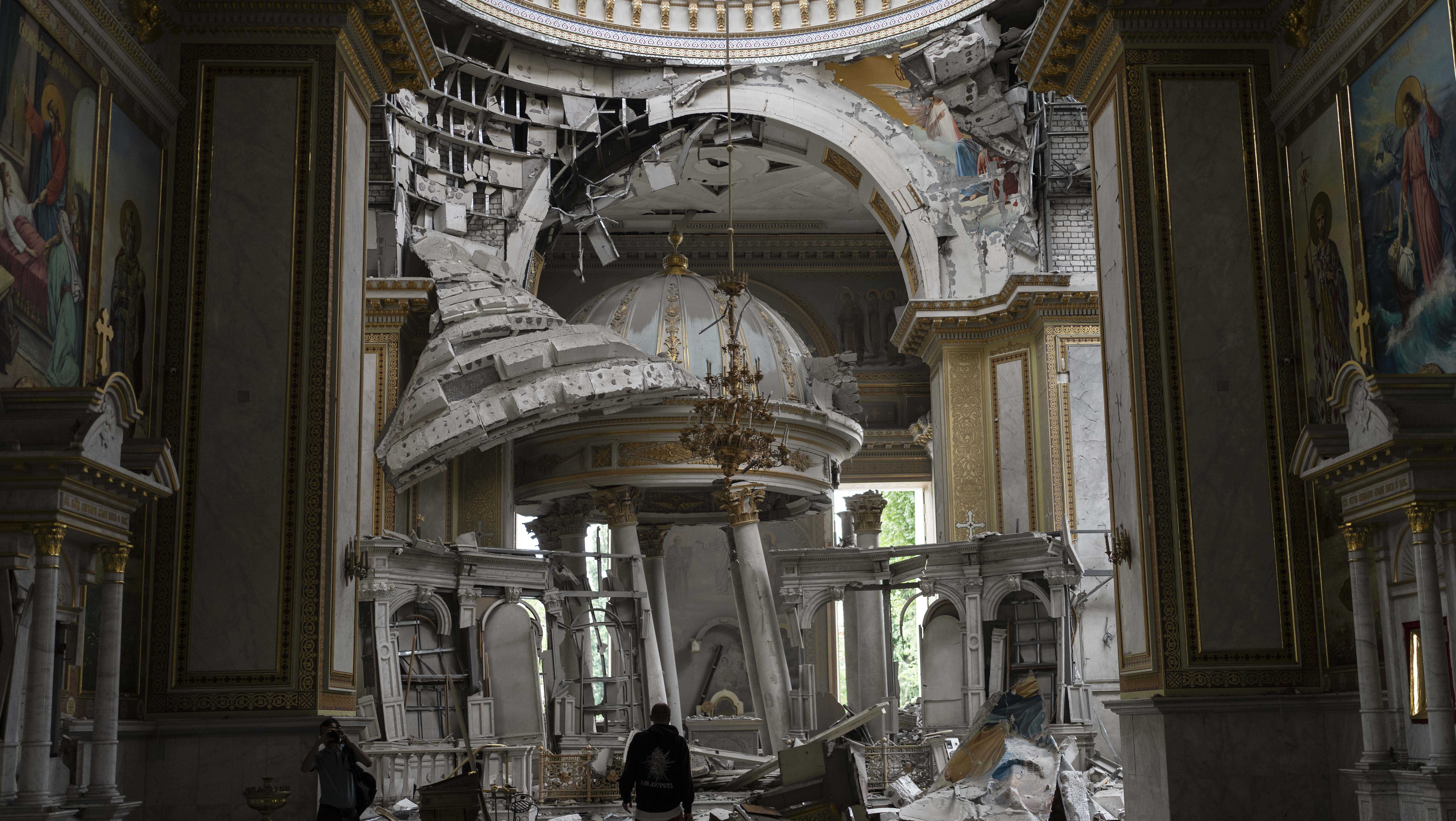 Russian strike on Ukraine's Odesa badly damages landmark Orthodox cathedral; 1 dead, many wounded - Vimarsana News