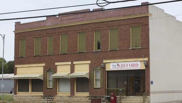 Kansas police raid newspaper office and publisher's home - Vimarsana News