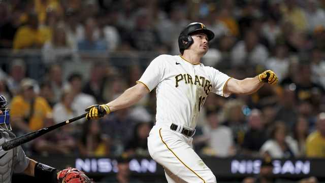 Pirates fall to Cubs 10-6 - Vimarsana News