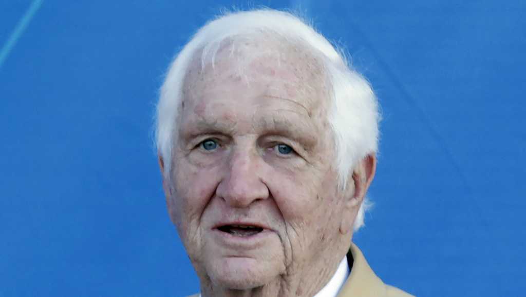 Milwaukee native Gil Brandt inducted to Pro Football Hall of Fame