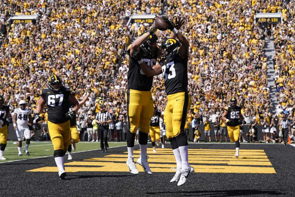 Gameday In Iowa City: Updates, Scores Iowa Vs. Utah State