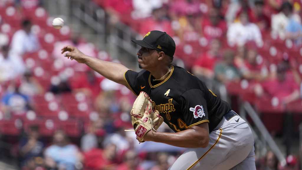 Pirates use 3-run sixth to edge Cardinals