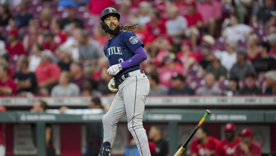 Crawford, Raleigh fuel big inning in Mariners' 8-4 win over Reds