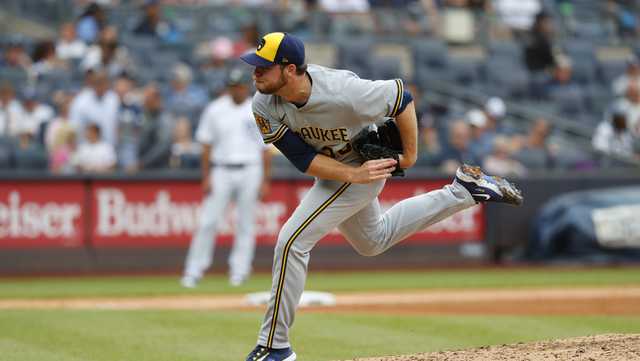 Brewers lose series finale to Yankees, historic combined no-hitter broken up in the 11th - Vimarsana News