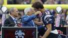 Tom Brady hugs Robert Kraft at Patriots ceremony