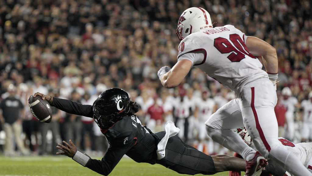 Dollar General Bowl Countdown: Miami (Ohio) defeats Louisville 49-28 in  fifth game 