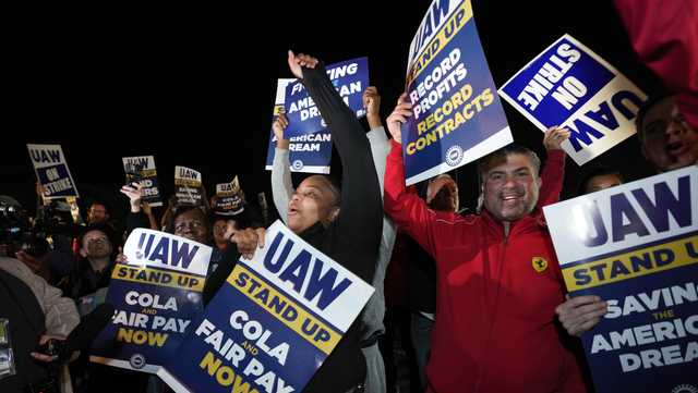 Jeep maker Stellantis makes a new contract offer for UAW workers - Vimarsana News