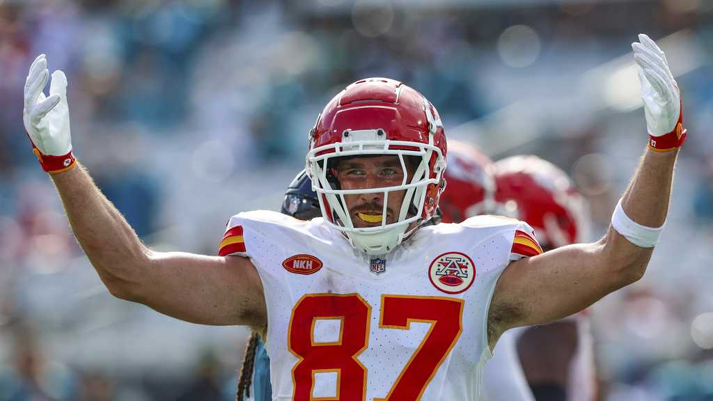 NFL Week 2: How to watch today's Kansas City Chiefs vs. Jacksonville Jaguars  game and Travis Kelce's return - CBS News