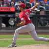 Reds drop out of wild card spot with loss to Mets, who get