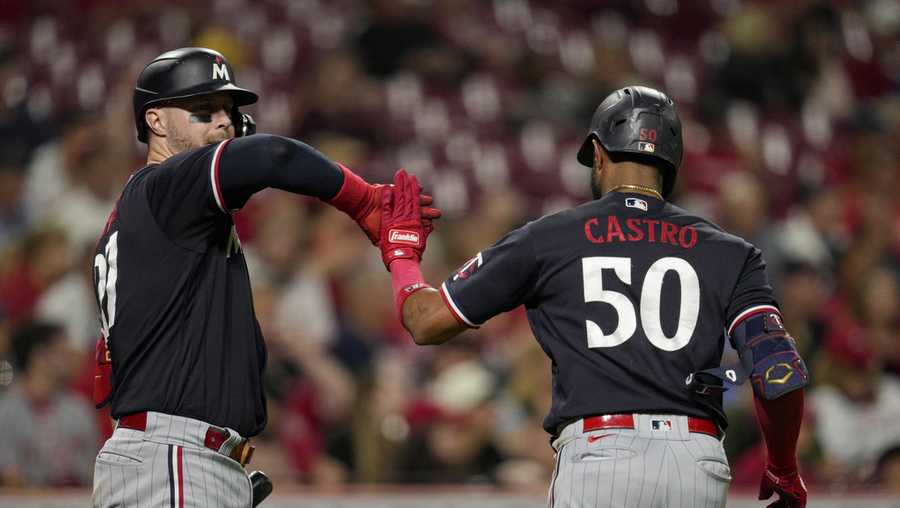 Castro homers, makes pair of spectacular catches to lead Twins over Reds