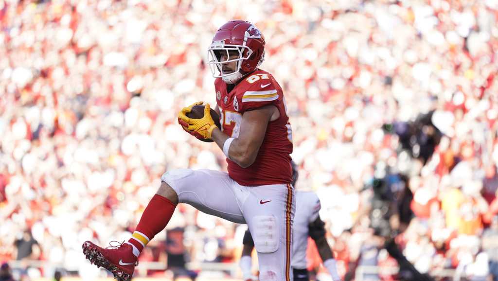 Kansas City Chiefs make swift work of the Chicago Bears in Week 3