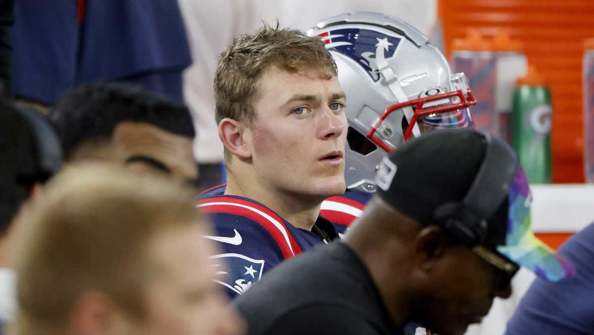 New England Patriots: Bailey Zappe vs Mac Jones is a discussion