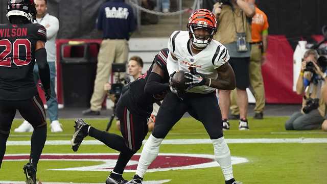 Bengals' superstar tandem connects on a 2-yard touchdown pass, Chase's first of the season - Vimarsana News