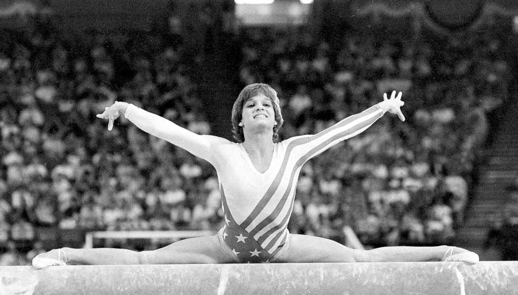 Mary Lou Retton in intensive care with pneumonia