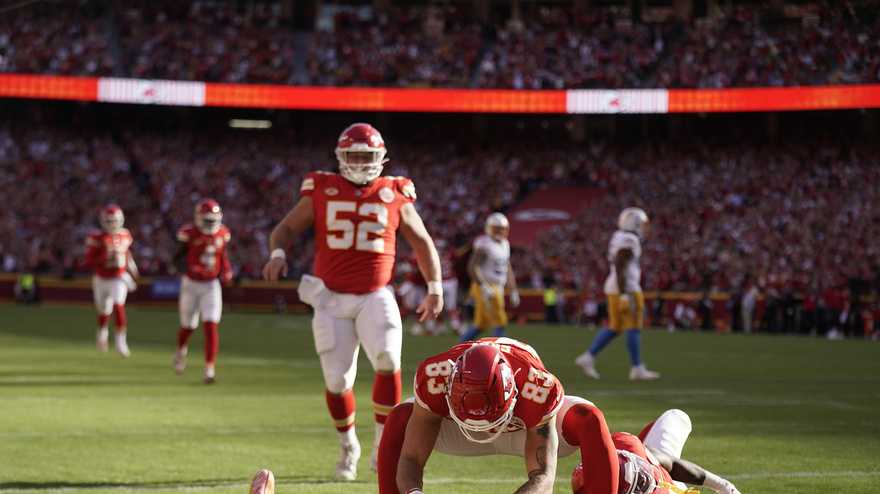 Chiefs vs Chargers: Six KC starters miss practice Thursday