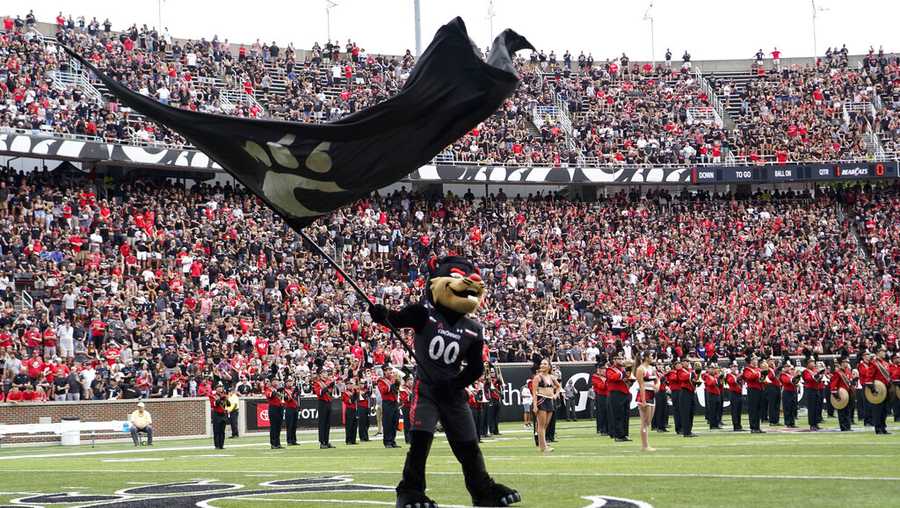 UC Football Ranked No. 23 in 2022 AP Preseason Poll - All Bearcats