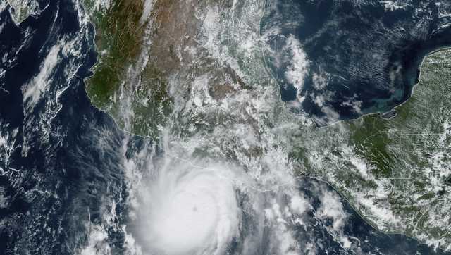 Hurricane Otis now a catastrophic Category 5 storm off Mexico's Pacific coast nearing Acapulco - Vimarsana News