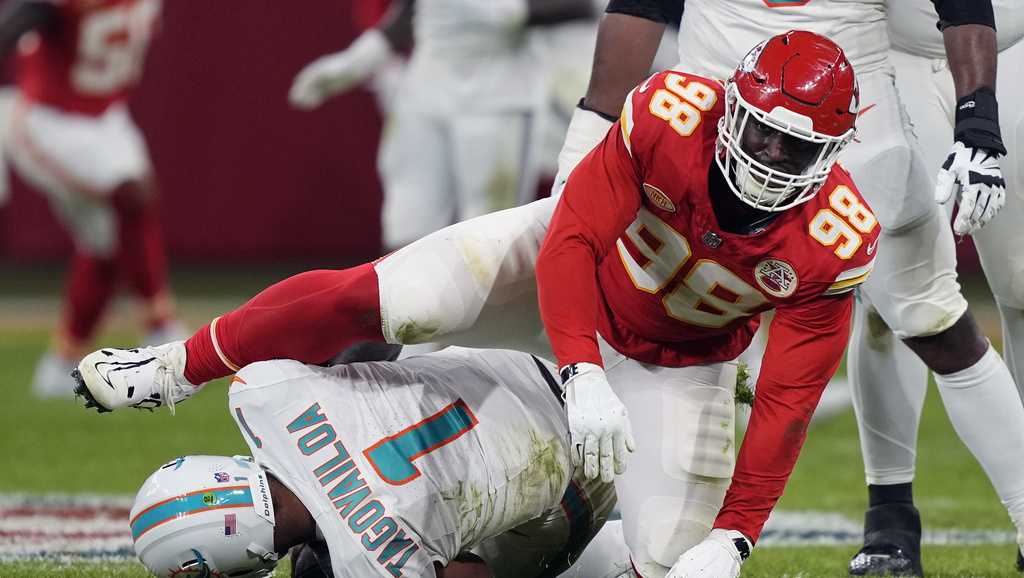 Chiefs Defeat Dolphins, 21-14, in the First-Ever NFL Game in Frankfurt,  Germany