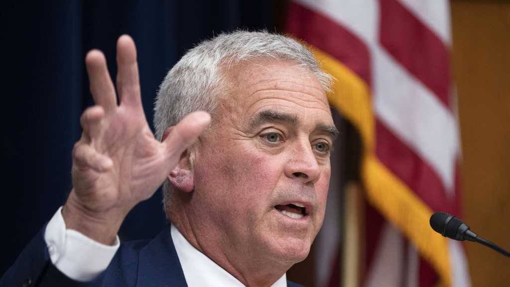 Longtime Cincinnati-area congressman Brad Wenstrup says he won't run ...