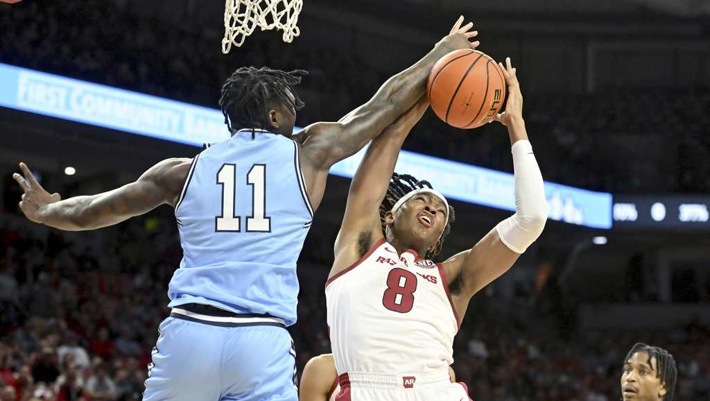 Ellis has big 2nd half as No. 14 Arkansas holds off Old Dominion 86-77 - Vimarsana News