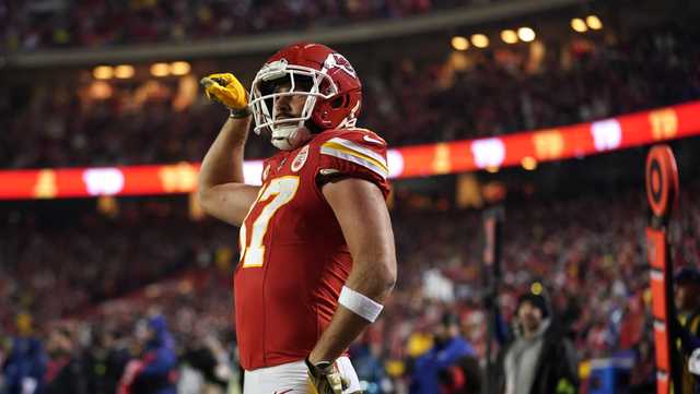 Touchdown reception helps Travis Kelce climb the record books - Vimarsana News