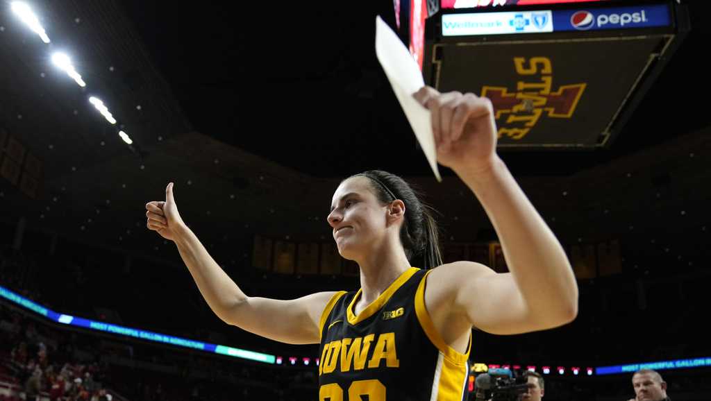 Caitlin Clark reaches landmark milestone in Iowa's win over Iowa State