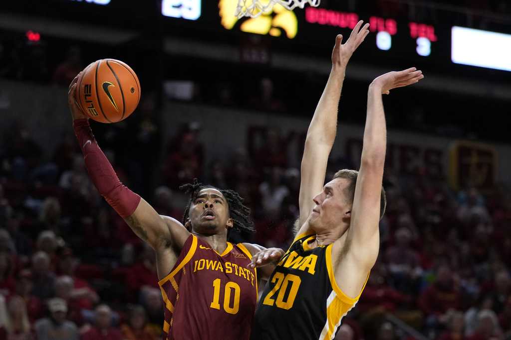 Cyclones Obliterate Hawkeyes In Cy-Hawk Showdown