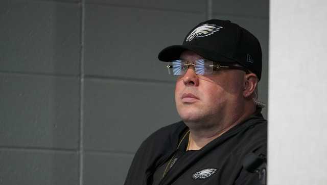 NFL bans viral Philadelphia Eagles security chief from sidelines for rest of regular season - Vimarsana News
