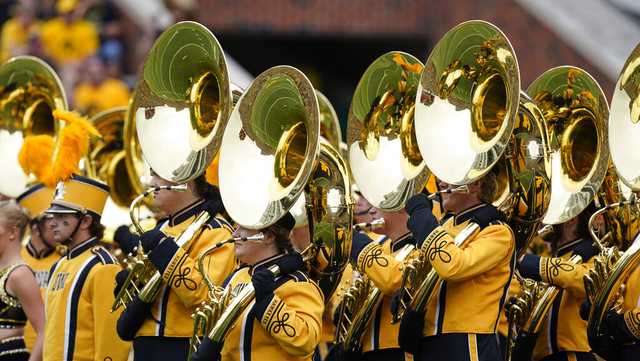 You can still vote for Iowa marching bands taking part in a nationwide Metallica competition - Vimarsana News