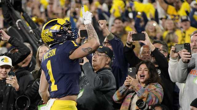 Michigan beats Alabama 27-20 in overtime on Blake Corum's TD run to reach national title game - Vimarsana News