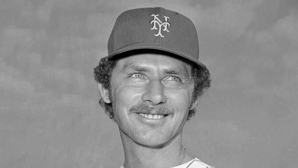 Bud Harrelson, scrappy Mets shortstop who once fought Pete Rose, dies at 79 - Vimarsana News