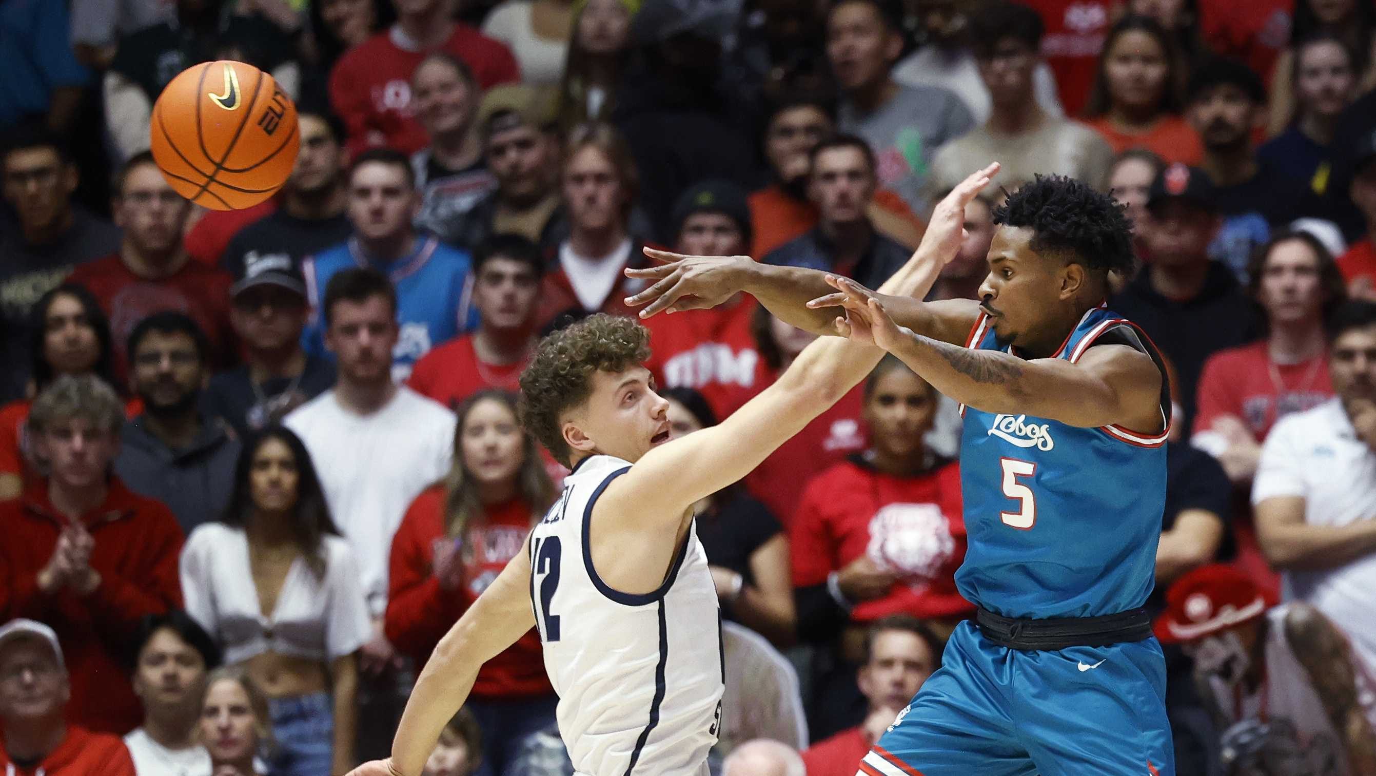 New Mexico beats No. 16 Utah State 99-86 for second straight victory over ranked team - Vimarsana News