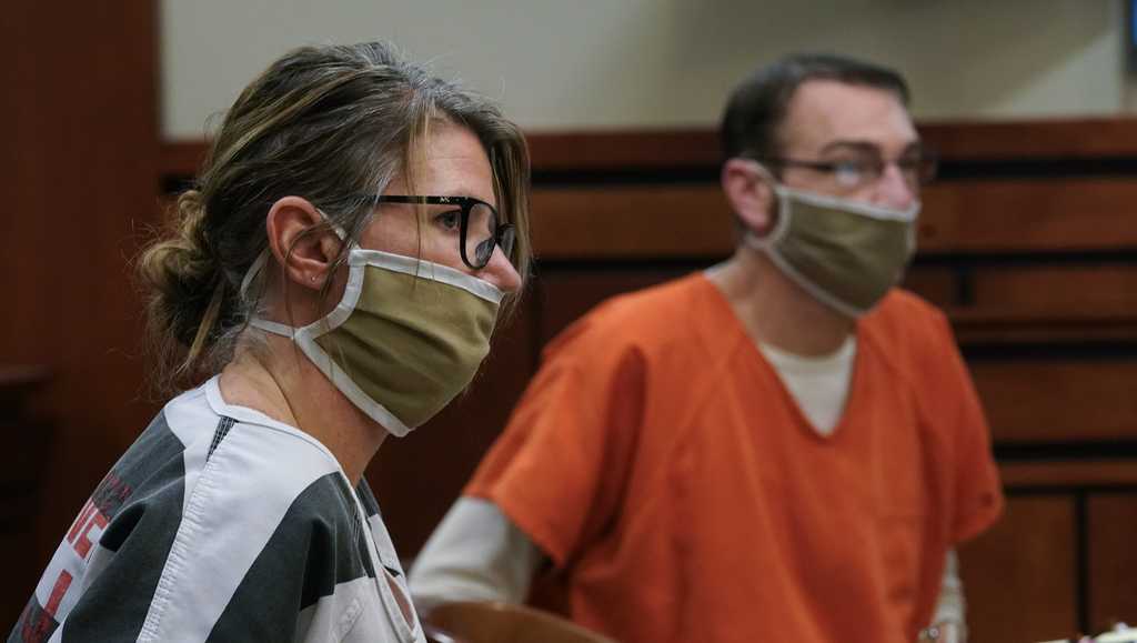 Michigan school shooter's mother to stand trial for manslaughter in 4 ...