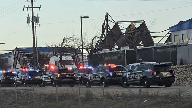3 people killed, 9 injured in collapse of Idaho airport hangar - Vimarsana News