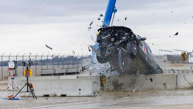 Preliminary crash tests indicate guardrail system can't handle EVs - Vimarsana News