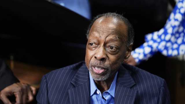 Henry Fambrough of the iconic R&B group The Spinners has died - Vimarsana News