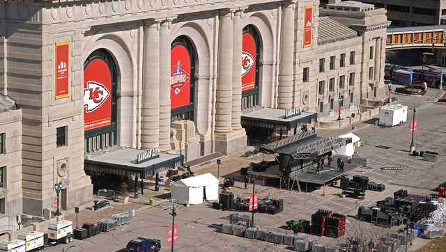 Dispute may have led to shooting at Chiefs' parade, police say - Vimarsana News