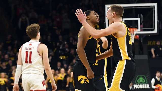 No. 20 Wisconsin loses to Iowa in overtime - Vimarsana News