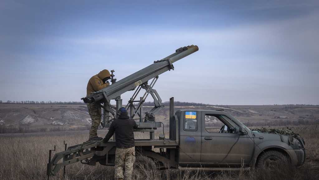 Despite lack of funds to replenish US stockpile, Pentagon to give Ukraine $300 million in weapons - Vimarsana News