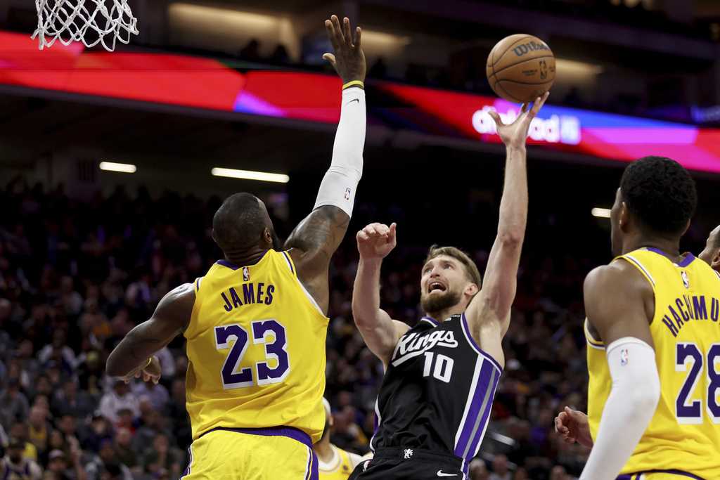 Kings Beat Lakers 120-107 For 4-game Season Sweep