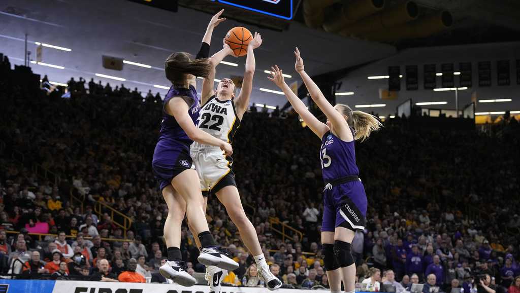 Iowa's win over Holy Cross was most-watched first-round game ever - Vimarsana News