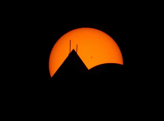 The&#x20;Moon&#x20;is&#x20;seen&#x20;passing&#x20;in&#x20;front&#x20;of&#x20;the&#x20;sun&#x20;with&#x20;the&#x20;top&#x20;of&#x20;the&#x20;Washington&#x20;Monument&#x20;in&#x20;silhouette&#x20;during&#x20;a&#x20;solar&#x20;eclipse&#x20;in&#x20;Washington&#x20;on&#x20;Monday,&#x20;April&#x20;8,&#x20;2024.&#x20;&#x28;Bill&#x20;Ingalls&#x2F;NASA&#x20;via&#x20;AP&#x29;