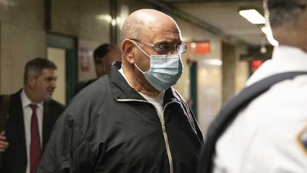 Allen Weisselberg, a former longtime executive in Donald Trump's real estate empire, arrives at the court in New York, Wednesday, April. 10, 2024. Weisselberg is set to be sentenced for lying under oath in the ex-president's New York civil fraud case.  (AP Photo/Yuki Iwamura)