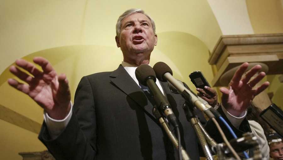 FILE - Senate Intelligence Committee Chairman Sen. Bob Graham, D-Fla., gestures as he answers questions regarding the ongoing security hearing on Capitol Hill, June 18, 2002, in Washington. Graham, who chaired the Intelligence Committee following the 2001 terrorist attacks and opposed the Iraq invasion, has died, according to an announcement by his family Tuesday, April 16, 2024. (AP Photo/Pablo Martinez Monsivais, File)