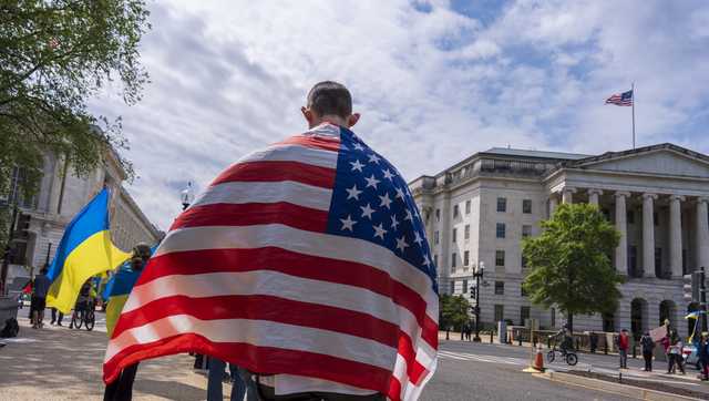 Ukrainian and Western leaders laud US aid package while the Kremlin warns of 'further ruin' - Vimarsana News