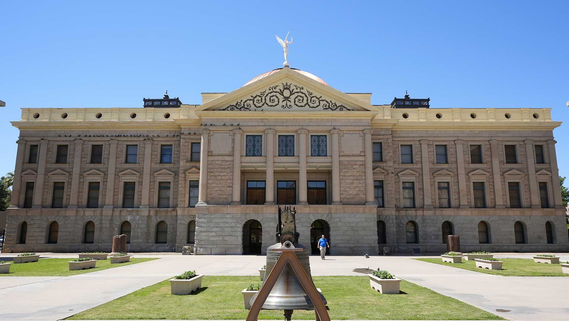 Arizona House advances a repeal of the state's abortion ban - Vimarsana News